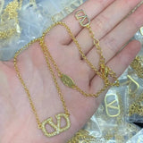 V Necklace (gold)