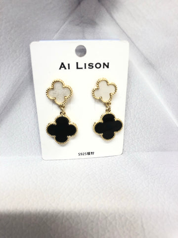 Women’s Clover Earrings